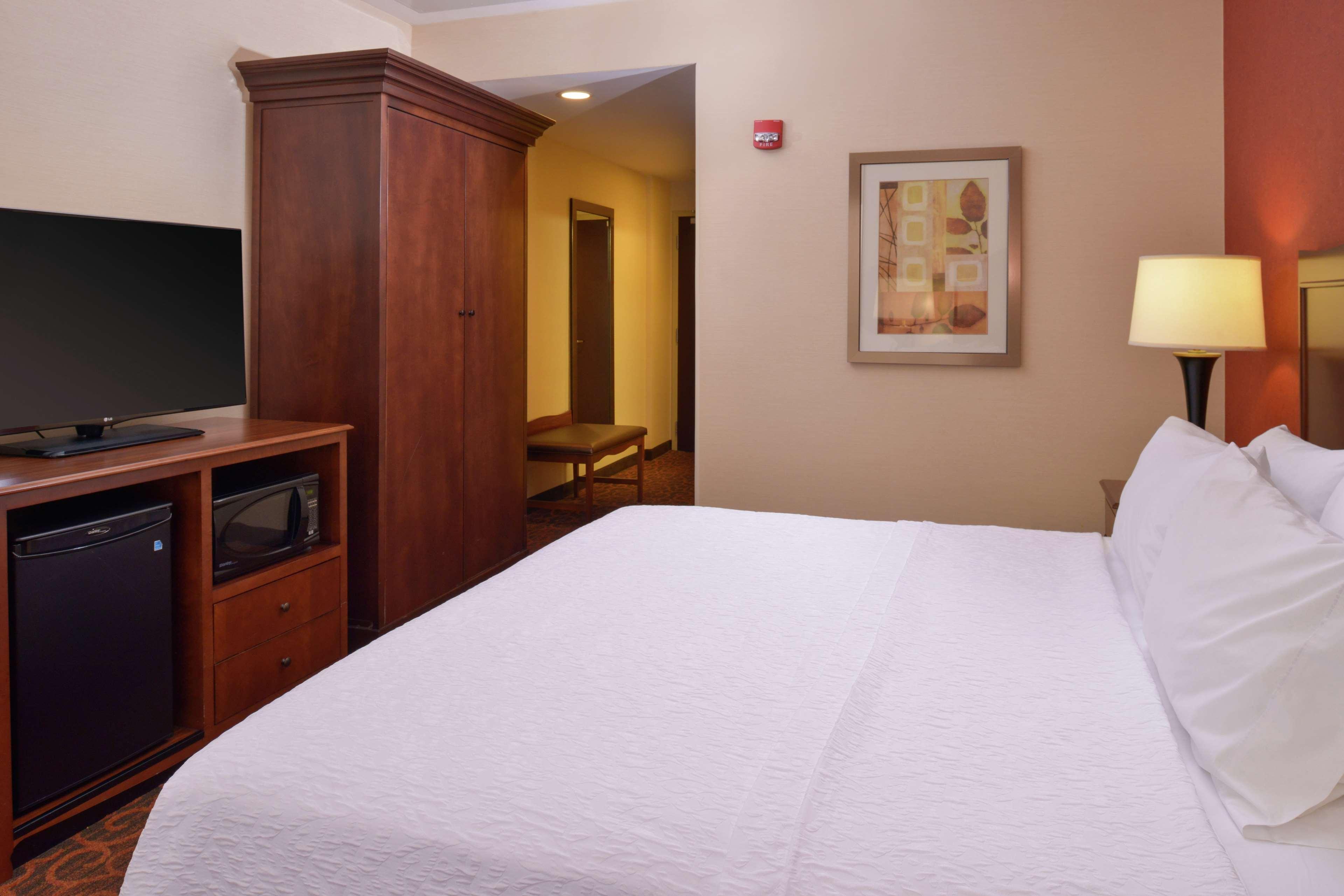 Hampton Inn פרדריק מראה חיצוני תמונה