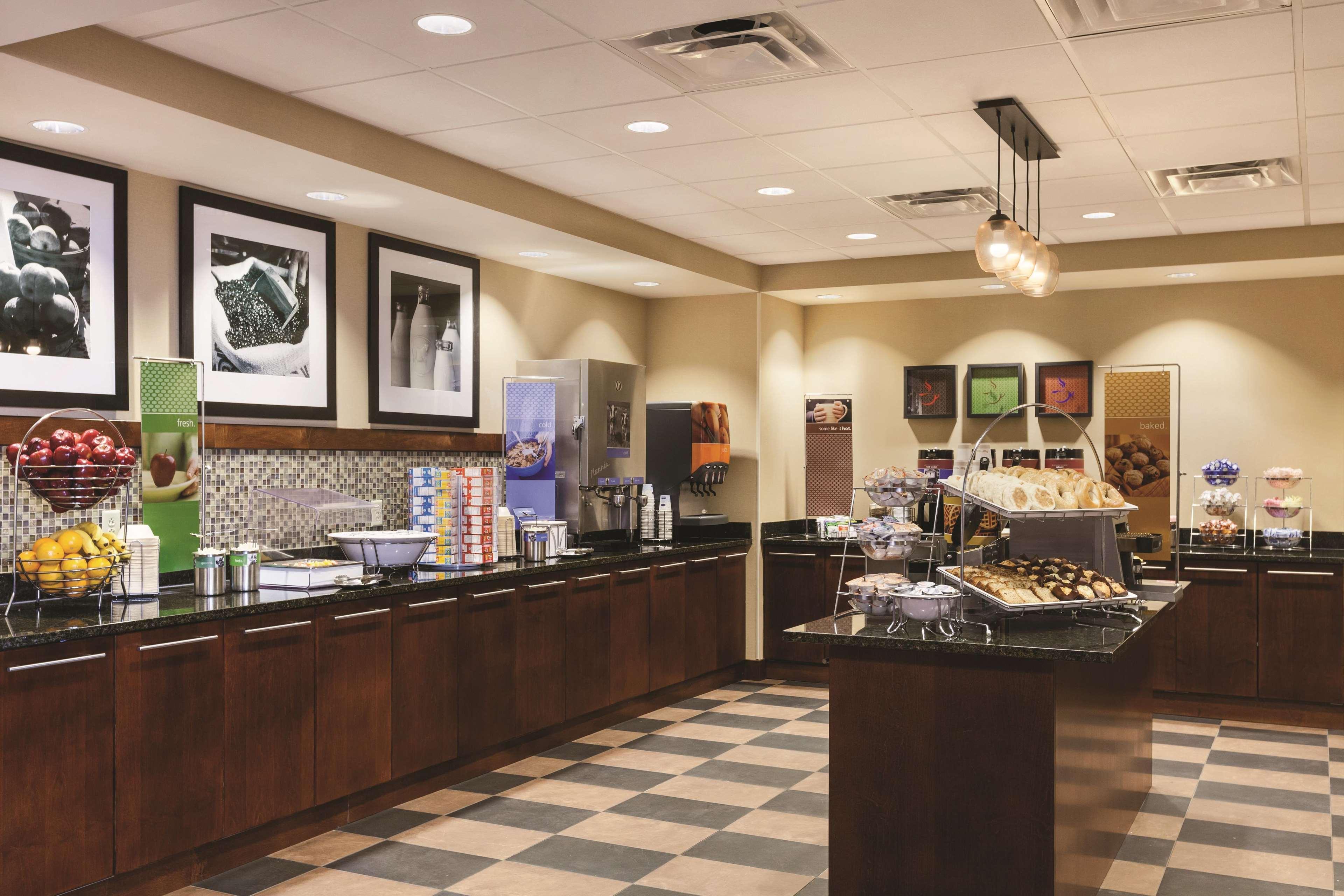 Hampton Inn פרדריק מראה חיצוני תמונה