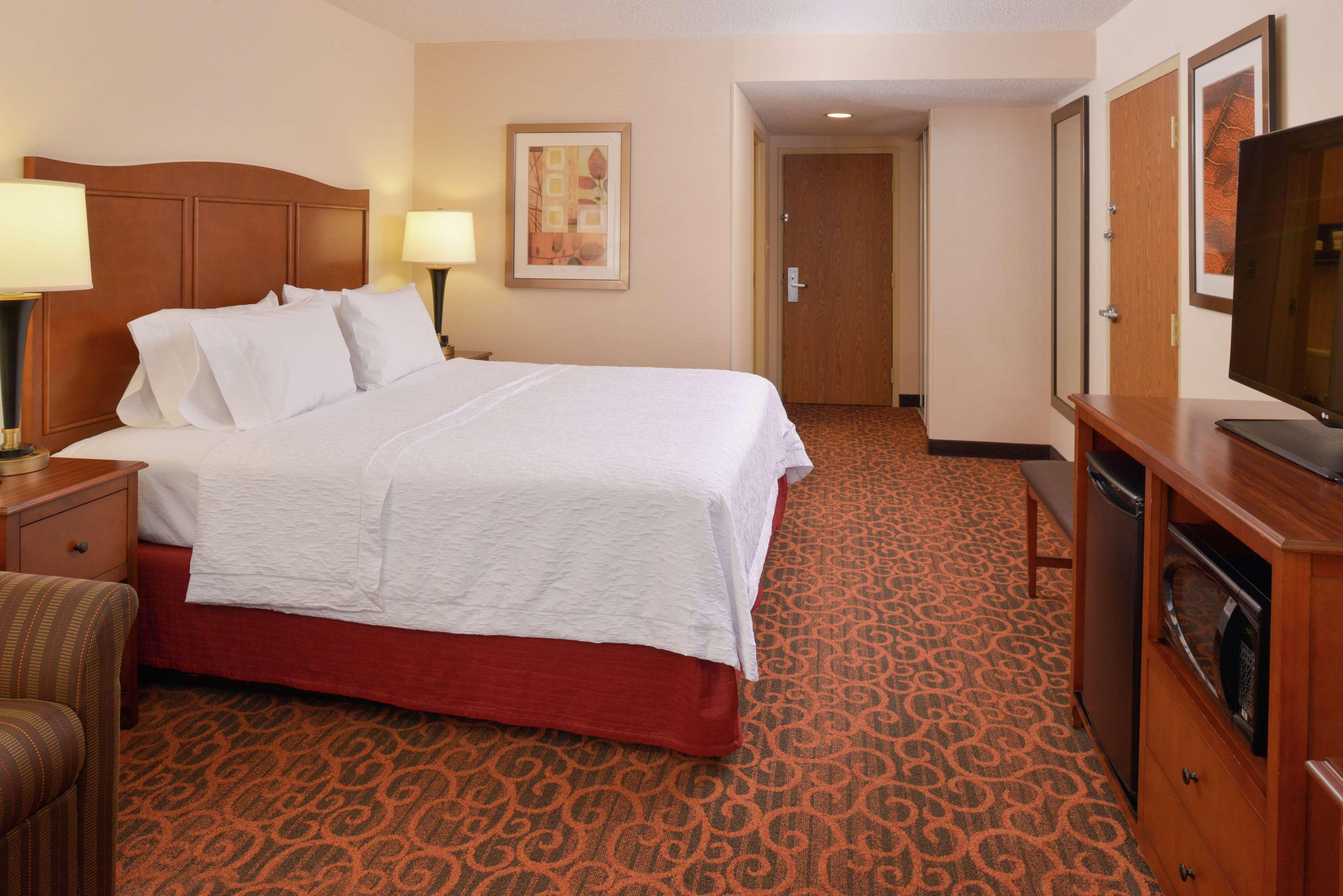 Hampton Inn פרדריק מראה חיצוני תמונה