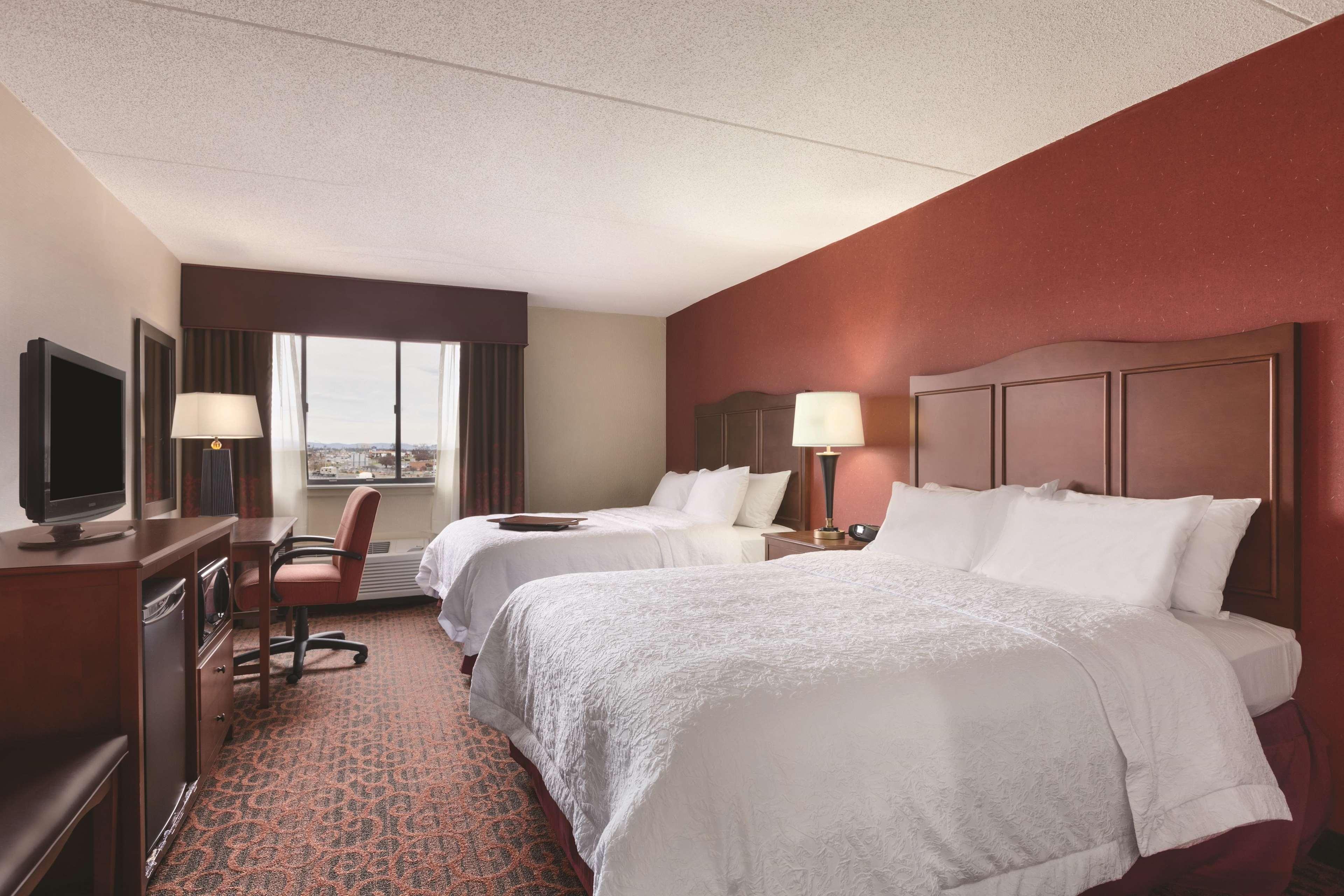 Hampton Inn פרדריק מראה חיצוני תמונה