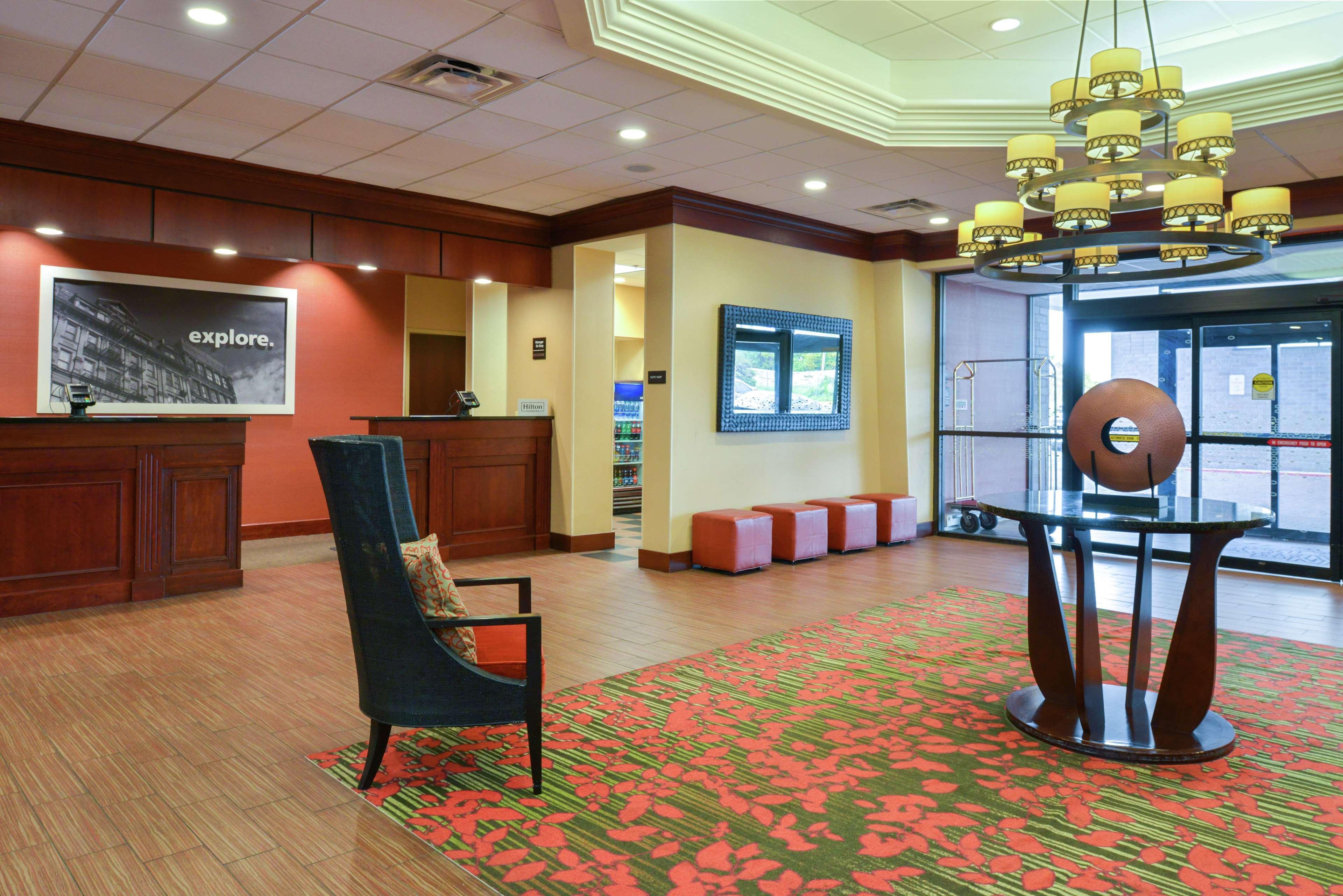 Hampton Inn פרדריק מראה חיצוני תמונה