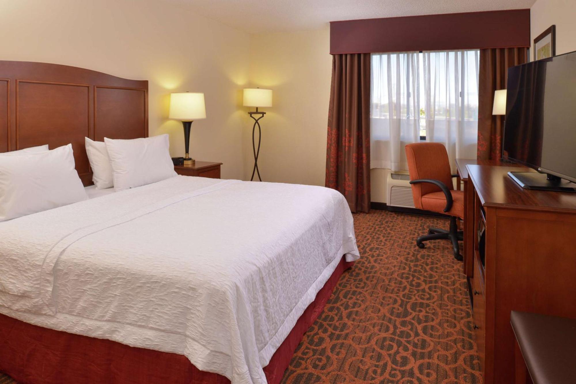 Hampton Inn פרדריק מראה חיצוני תמונה