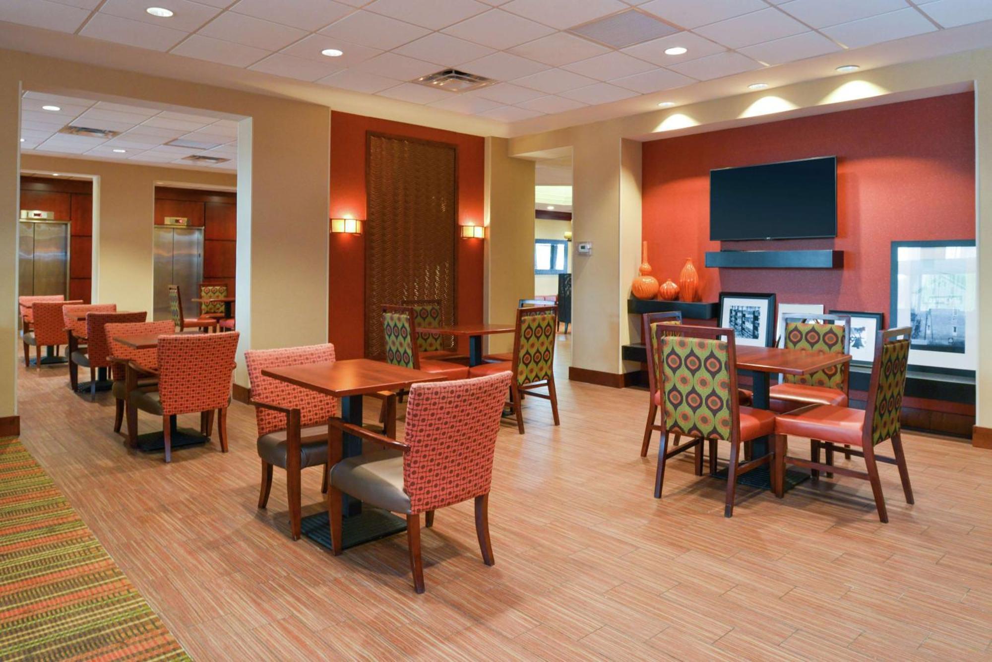 Hampton Inn פרדריק מראה חיצוני תמונה