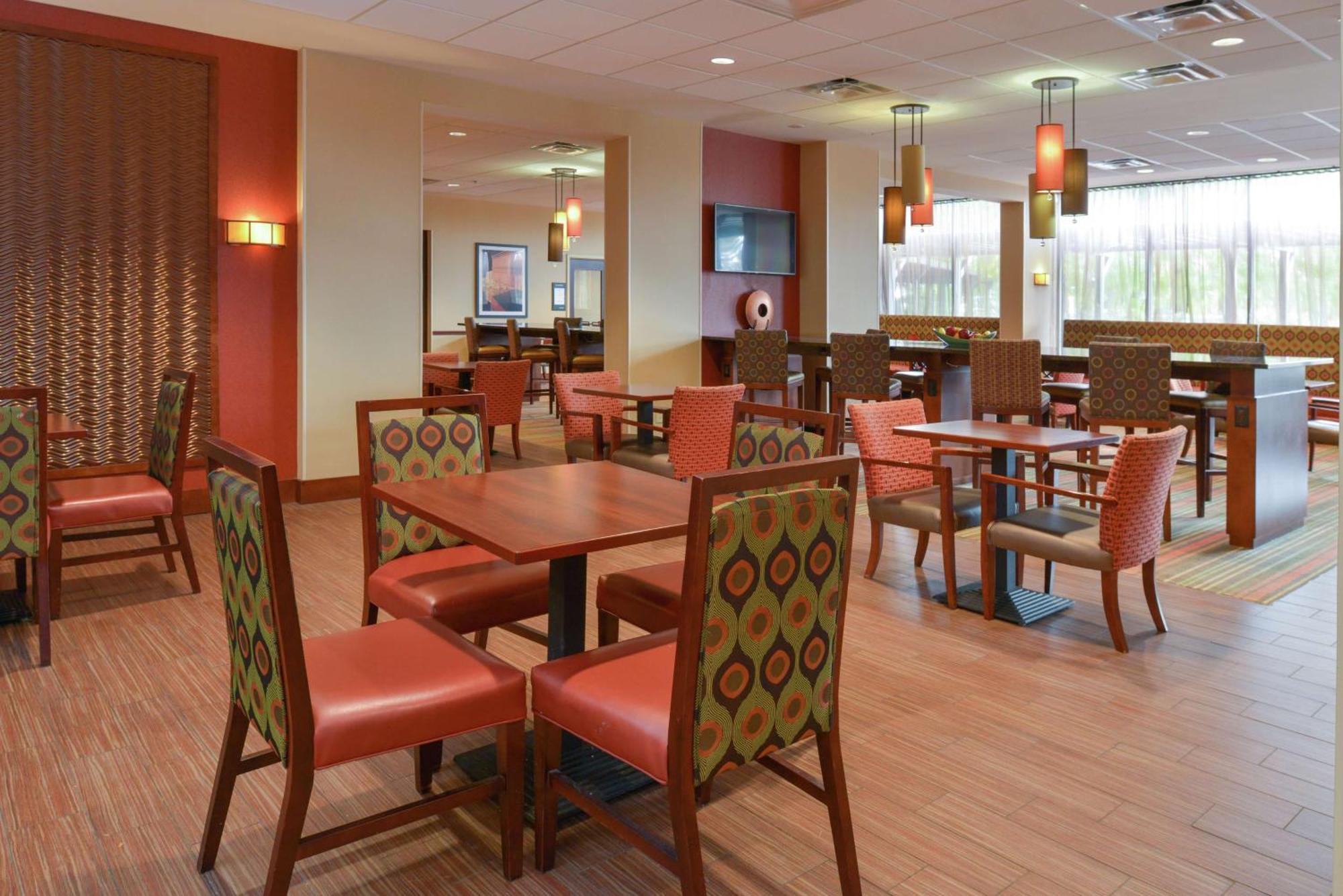 Hampton Inn פרדריק מראה חיצוני תמונה